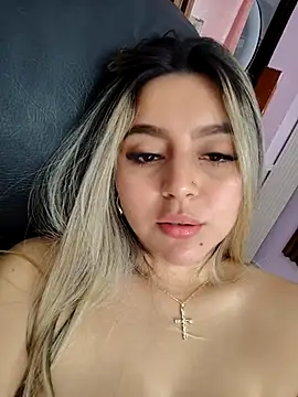 celesteblaze_ (G young) - Spanking on the butt 🍑