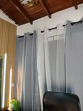 oliver_bigblack_cock (M young) - Play with your balls