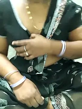 MaaliiiPonuTamil webcam