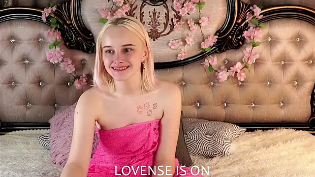 KirstinMcgeady webcam