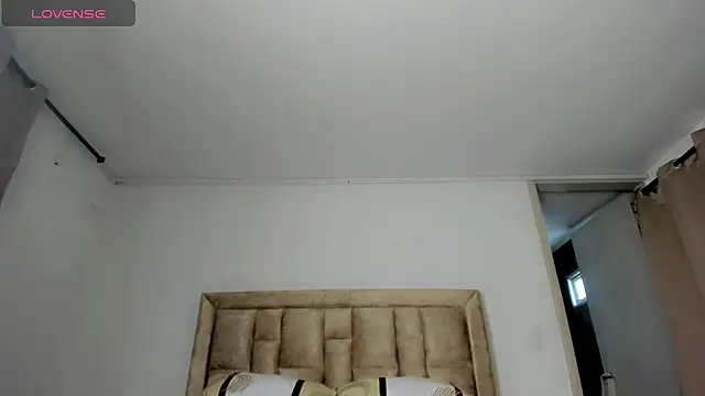 Genesis_Sandoval webcam