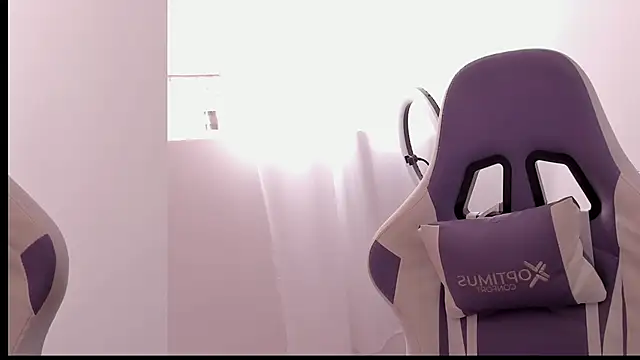 brii69 - Brii69's free webcam - UK Sex Cams