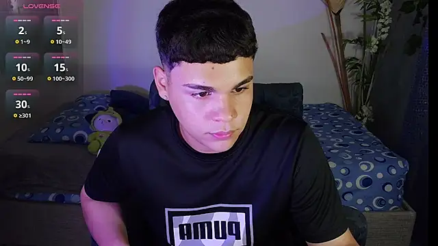 eithan_jonnes webcam