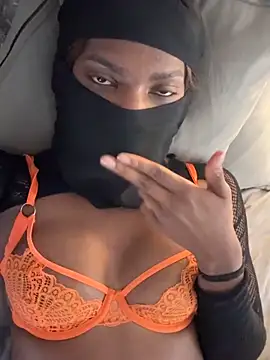 kiaraamara (F young) - Squeez Boobs 🎭