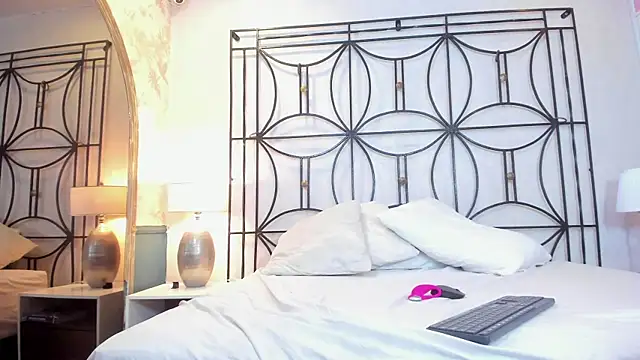 Pamela_Johnsonn webcam