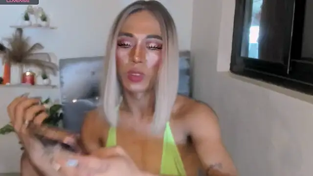 TsBlackHORSECOCKcalix live sex cam