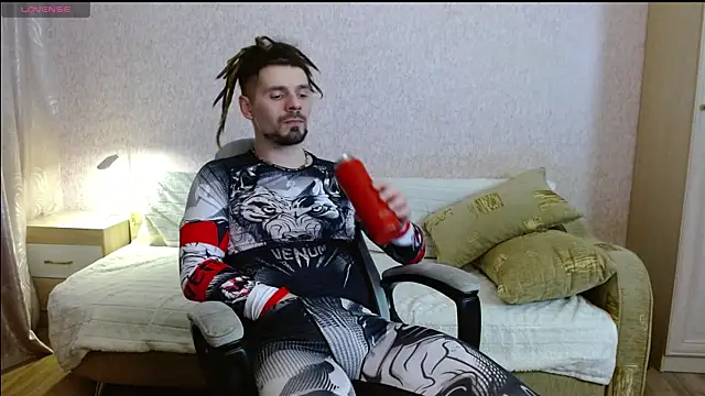 Aestheticguy101 webcam