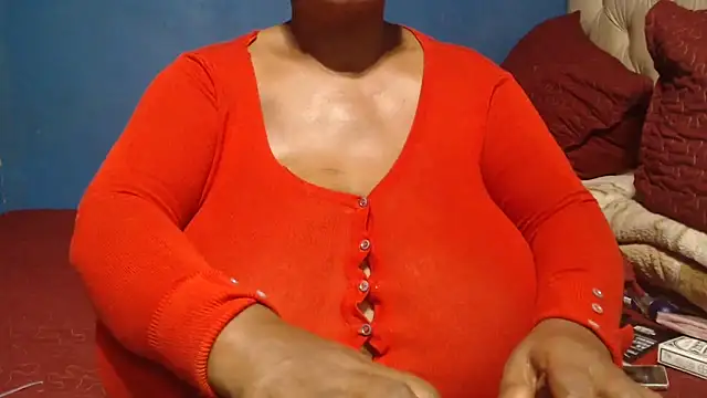 CUTEFIRMMELONSS webcam