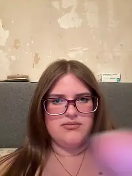 CurvyPaar2 Live Webcam on Stripchat