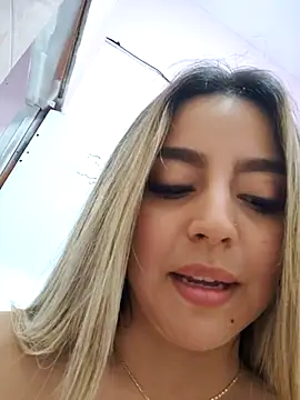 celesteblaze_ - CelesteBlaze_'s free webcam - UK Sex Cams