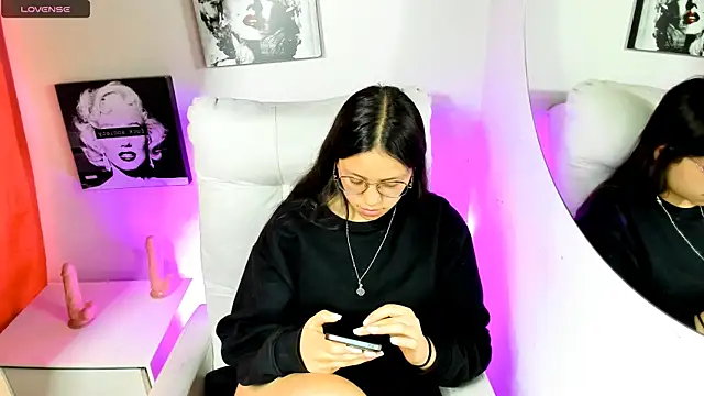 SamanthaRoldaan webcam