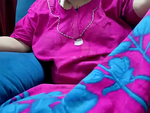 TamilDreamgirl08 webcam