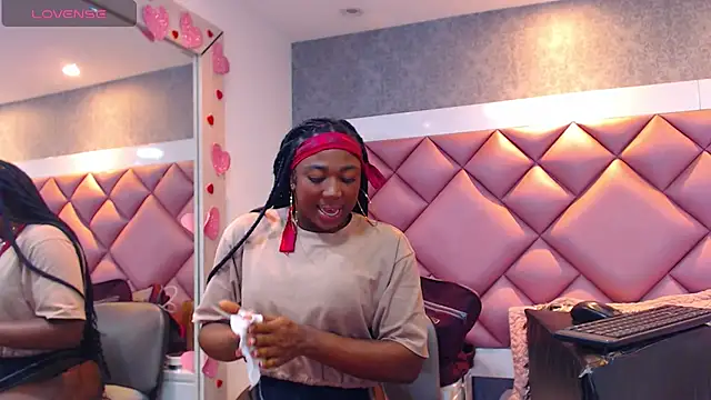 Thegreatonelady webcam