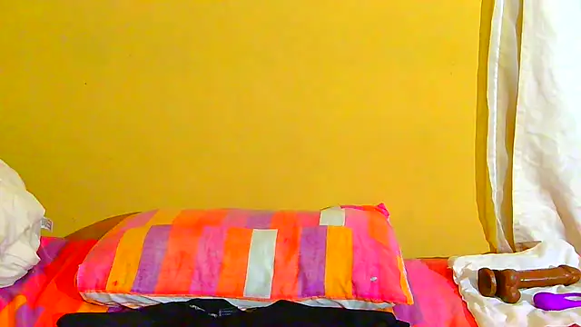 Augustine-Blooomxx webcam