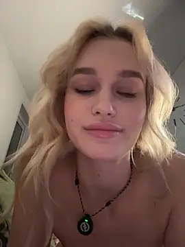 Kristina_Maks webcam