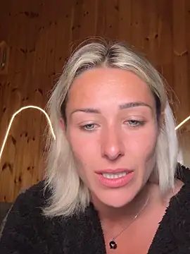 petrouchkaaa_ webcam