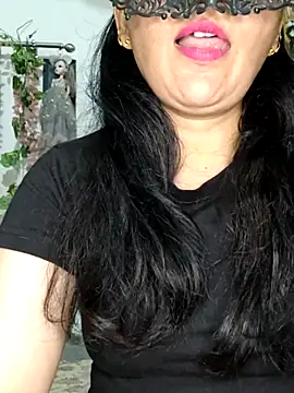 bhabhipooja69 - BhabhiPooja69's free webcam - UK Sex Cams