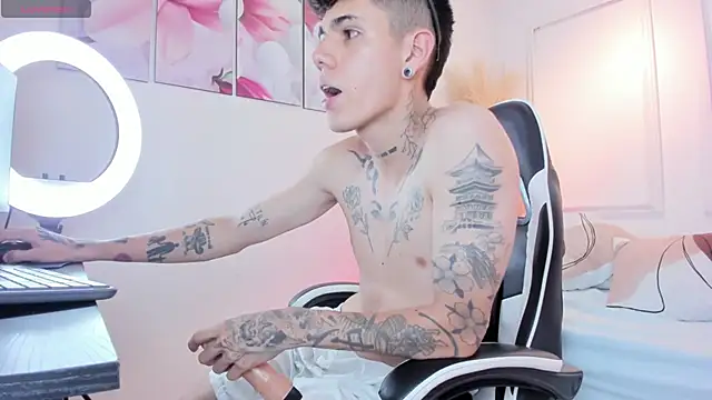 Tommy_valverde webcam