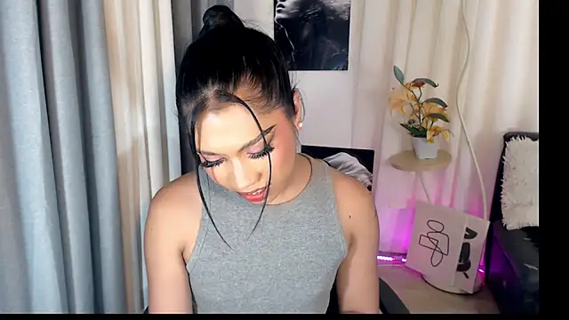 FuckingDolls69 webcam