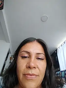 KittyHoleshot87 webcam