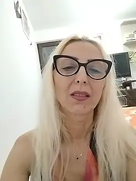 _sexyBLONDE46_ webcam