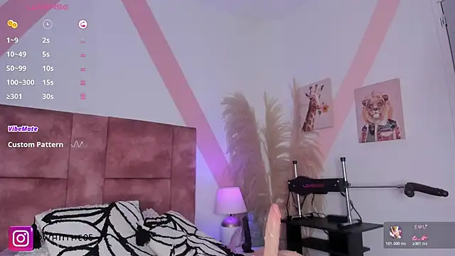 isabella_whiithe webcam