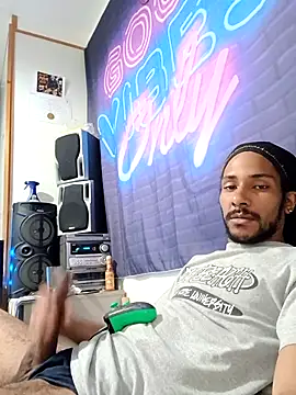 mikaaa97 - Mikaaa97's free webcam