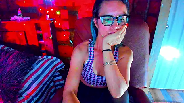 brianagarner - BrianaGarner's free webcam