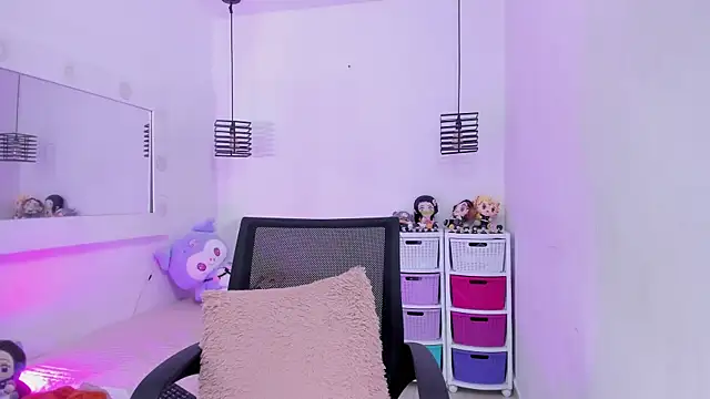 KimberlyJohnsoon webcam