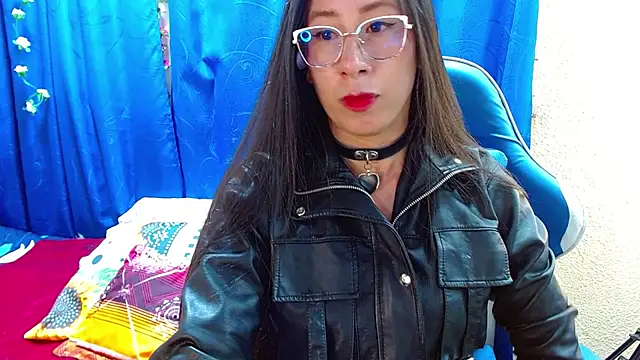 Gia_leinn live sex cam