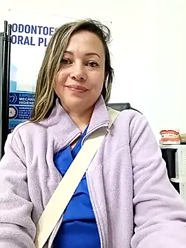 _Dentist-Madisso... Live Webcam on Stripchat
