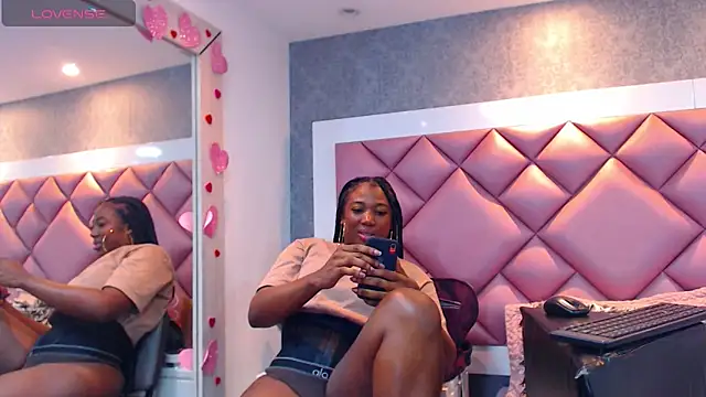 Thegreatonelady webcam