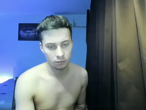 Dreamboy24 webcam