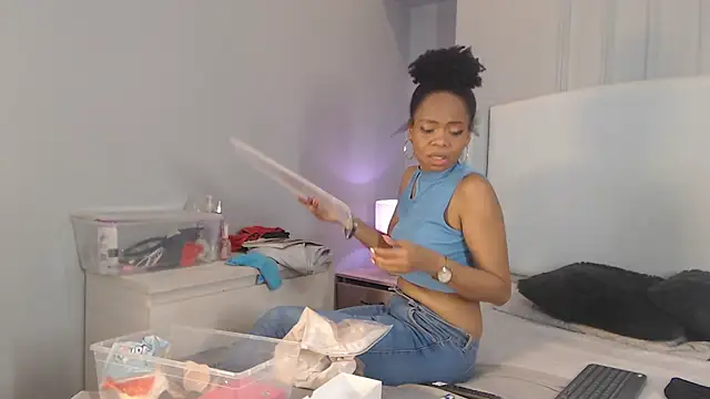 ChantalGarner webcam