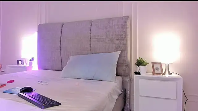 PenelopeSaenz_ webcam