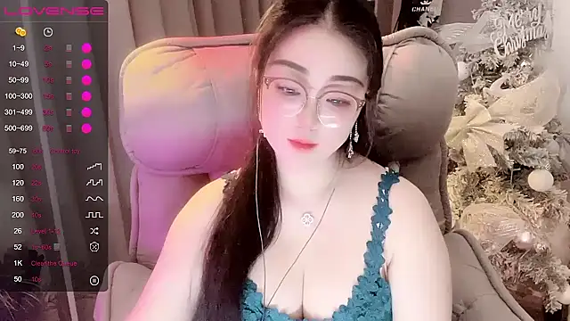 Monica-666888- webcam