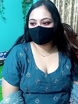 Webcam Model (Porimoni22)  is live.Free join now!