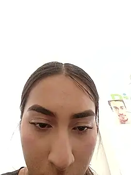 Sexy_sara_outdoorss webcam