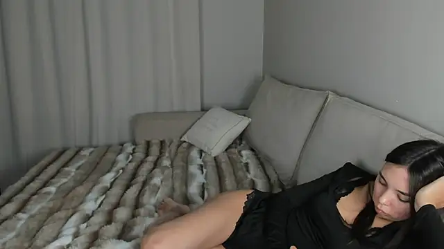 nilliluv live sex cam