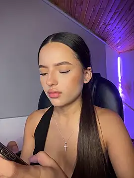 Sofia18_pinkk webcam