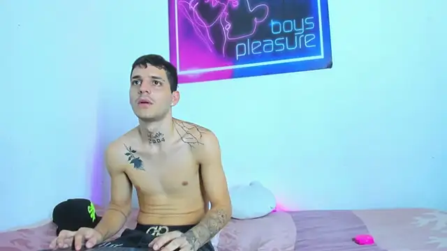 Pleasure_boys_hot webcam