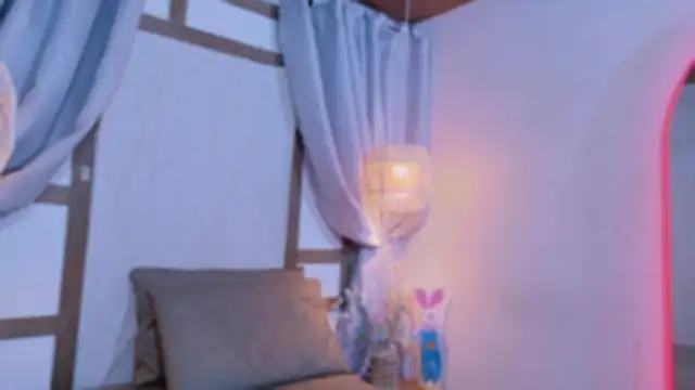 RenataLeclair webcam