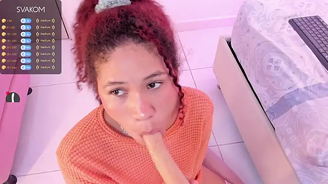 violetta-foxx - Violetta-foxx's free webcam - UK Sex Cams