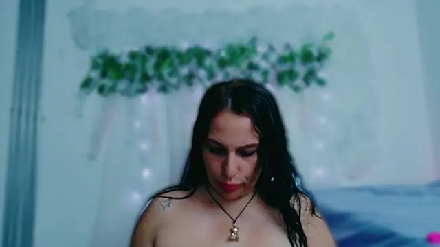 dalia_milf_co webcam