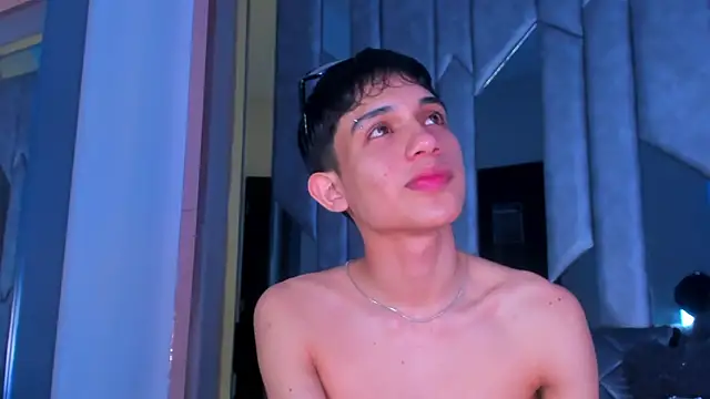 Sebax_Young live sex cam