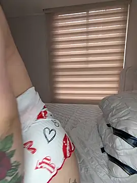 Webcam Model (Zoe_olsen)  is live.Free join now!