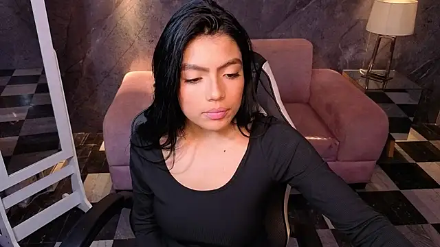 _Charlottee_b webcam