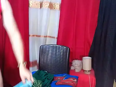 HornyKerujieTrans webcam