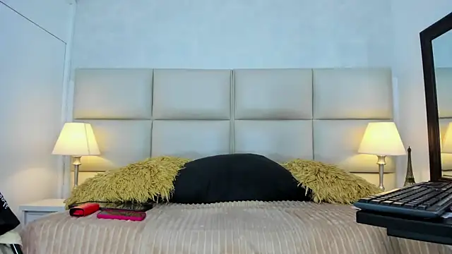 RosaliaMontero live sex cam