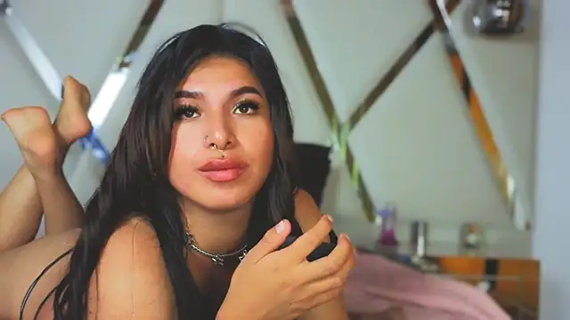 meelfox - MeelFox's free webcam - UK Sex Cams